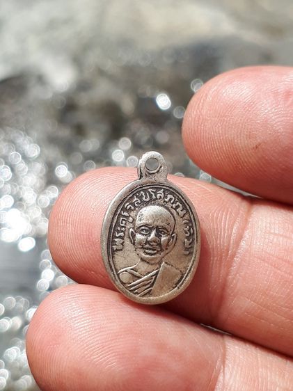 เหรียญเม็ดแตง หลวงปู่ทวด วัดช้างไห้ ปี 250x เนื้ออาปาก้า ปั้มเขยื้อน สวย แท้ ดูง่าย หายาก