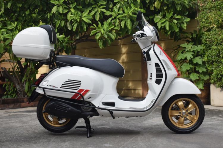 ( New ) Vespa GTS300 HPE Racing Sixties60 Limited Edition 2021 600km. รูปที่ 1