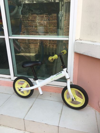 จักรยานทรงตัวเด็ก (Balance Bike) B-Twin รุ่น Run Ride สีขาวเหลือง ขนาด 10นิ้ว  รูปที่ 2