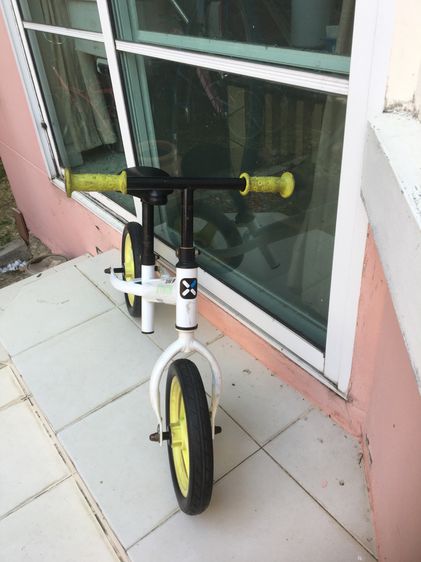 จักรยานทรงตัวเด็ก (Balance Bike) B-Twin รุ่น Run Ride สีขาวเหลือง ขนาด 10นิ้ว  รูปที่ 7