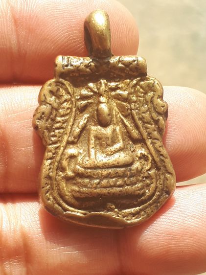 เหรียญหล่อ พระพุทธชินราช หลังเรียบ หลวงพ่อศรีสวรรค์ วัดนครสวรรค์ ปี 2462 หูขวาง พิมพ์ใบสาเก ยุคต้นๆ เนื้อทองผสม ผิว 2 สี ผิวออกอมเขียว มีครา รูปที่ 1