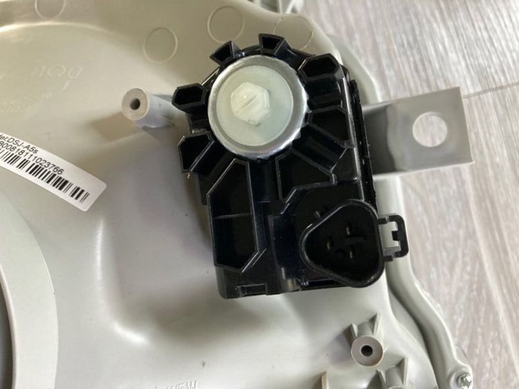ไฟหน้า Toyota Hiace Commuter ของใหม่ โฉมปี 2014-2019 รุ่นสุดท้าย รูปที่ 7