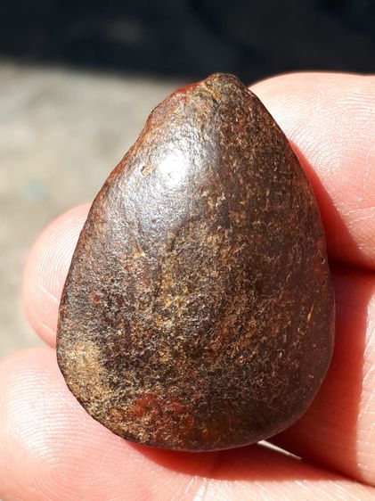 พระปิดตากลีบบัว หลวงปู่ภู วัดท่าฬ่อ หลังอูม ปี 2454 เนื้อผงคลุกรัก ขึ้นคราบไข เก่ามาก สภาพสวย สมบูรณ์ เดิมๆ แท้ หายาก พุทธลักษณะคล้ายกลีบบัว รูปที่ 2