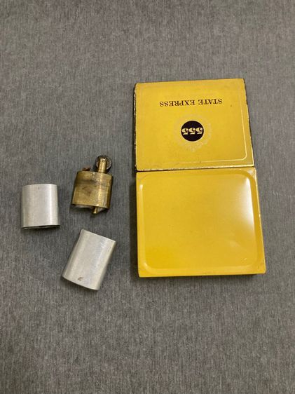 ขายไฟแช็คน้ำมันโบราณสมัยสงครามโลกครั้งที่2มาครบชุดทvintage lighters cigarette box 555 state express wwii 1942’s made in england รูปที่ 4
