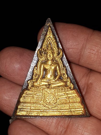 พระพุทธชินราช หลังภปร.เนื้อเงิน มีโค๊ต หมายเลข ๓๗๕๔ ปี 2548 เนื้อผง ผสมผงจิตรลดาและเส้นพระเจ้าในหลว พระสวย สมบูรณ์ แท้ หายาก พิธีใหญ่มากๆ พร รูปที่ 6