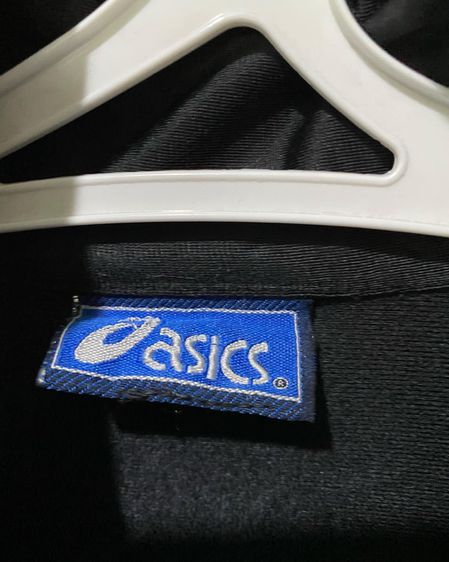 เสื้อวอร์มสีดำแบรนด์ Asics แท้💯 รูปที่ 3