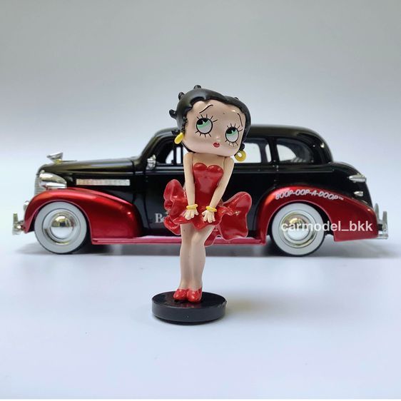 โมเดลรถเหล็ก Betty Boop Chevy Master Deluxe พร้อมตัวเบ็ตตี้ บู๊พ แบรนด์ Jada ขนาด 1 ต่อ 24 โมเดลรถจากภาพยนคร์ Figure CarModelBKK รูปที่ 2