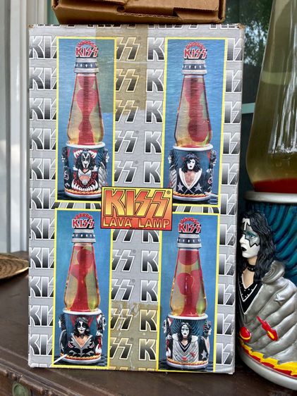 kiss lava lamp.limited edition รูปที่ 5