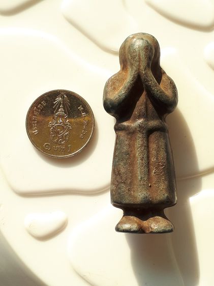 พระปิดตา จารมือทั้งองค์ หลวงปู่เทพโลกอุดร พิมพ์ยืน เนื้อตะกั่ว ขนาดพระ 1.5 x 5.5 ซม. จารเก่า คมลึก ด้วยลายมือสวยมาก ตะกั่วสีจืดแล้ว มีน้ำหนั รูปที่ 14