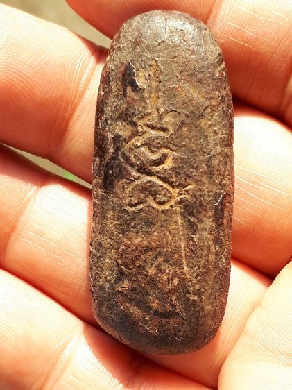 พระลีลาไขว้ เนื้อดิน หลังยันต์ หลวงปู่เพิ่ม วัดกลางบางแก้ว นครปฐม เนื้อดินแห้ง เหี่ยว ผิวมัน เดิมๆ พระสภาพสวย สมบูรณ์ เก่า แท้ แปลก หายาก รูปที่ 7