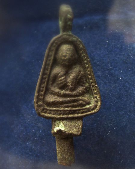 แท้ๆ จากวัด เหรียญหล่อจอบใหญ่ หลวงพ่อเงิน รุ่นปืนแตก วัดคงคาราม (บางคลานใต้) ตัดจากช่อกรรมการ รูปที่ 2