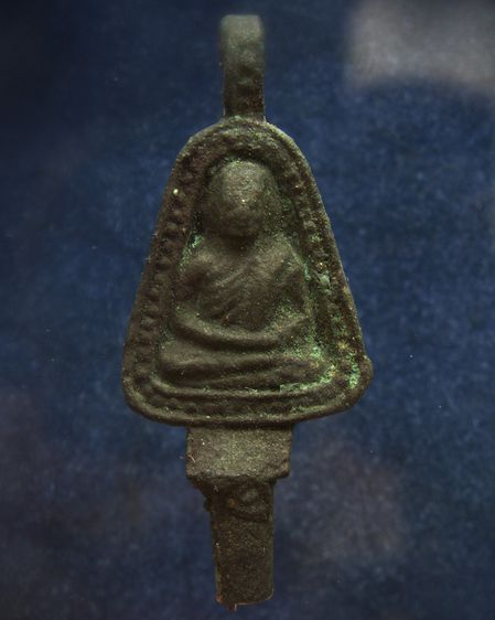 แท้ๆ จากวัด เหรียญหล่อจอบใหญ่ หลวงพ่อเงิน รุ่นปืนแตก วัดคงคาราม (บางคลานใต้) ตัดจากช่อกรรมการ รูปที่ 4