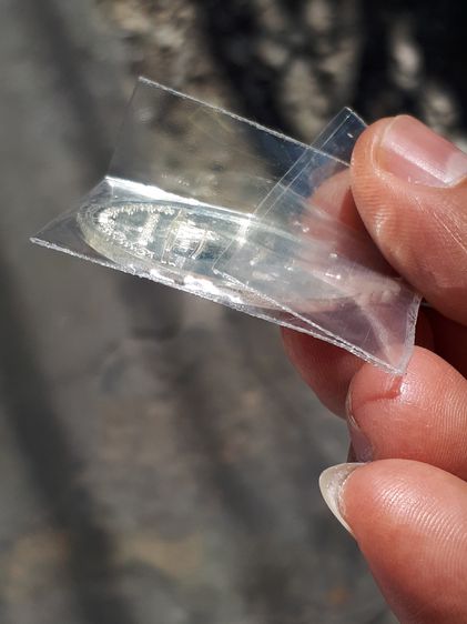 เหรียญ หลวงพ่อปลดหนี้ รุ่นสมปรารถนา มั่งมีศรีสุข วัดพระธาตุวาโย หมายเลข ๑๒๓ เนื้อเงิน สีแดง ขนาดประมาณ​ 2.2x3.5 ซม. เหรียญมียิงเลเซอร์โค๊ต แ รูปที่ 8