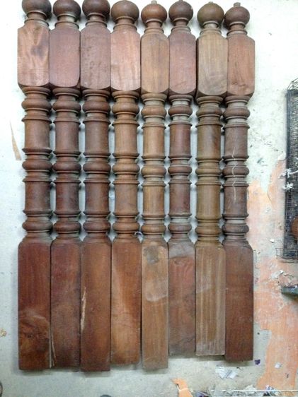 เสาและลูกกรงบันใดไม้มะค่า และมัานั่งกลึงกลมไม้มะค่า รูปที่ 4