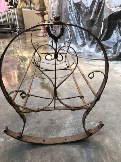 เปลโยกเด็กอ่อนเหล็กโบราณ รูปที่ 3