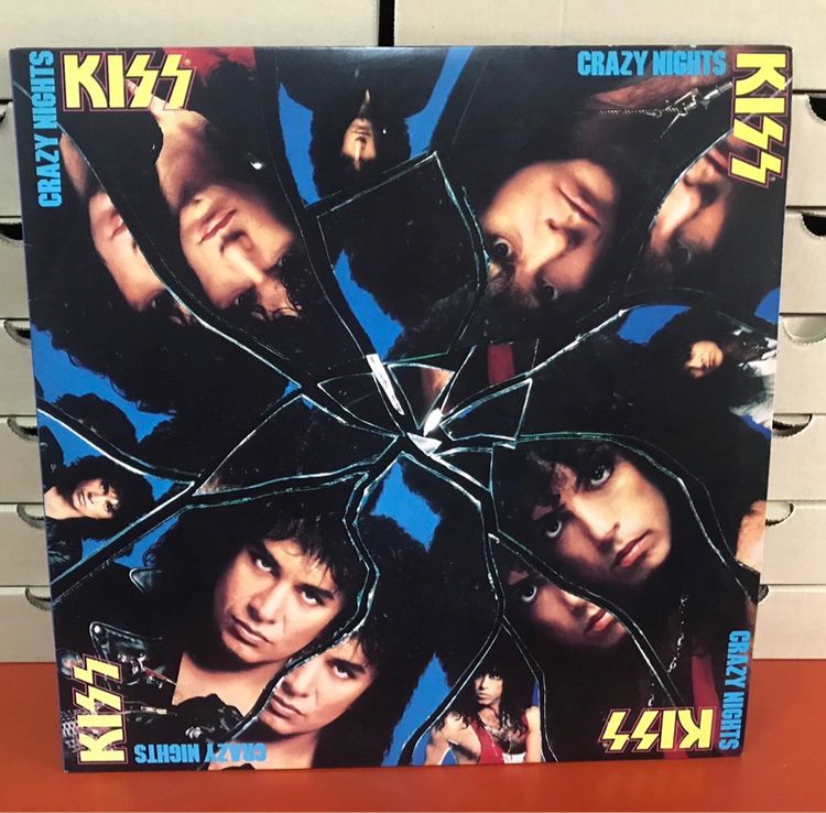 แผ่นเสียง Kiss 