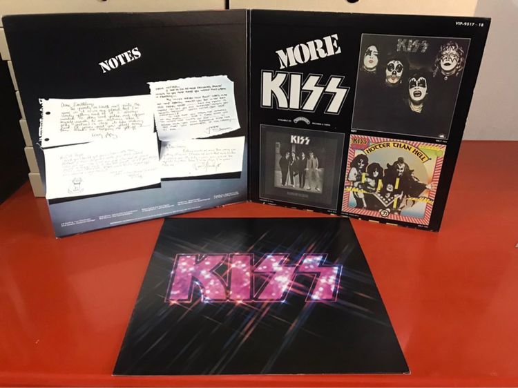 แผ่นเสียง Kiss  รูปที่ 3