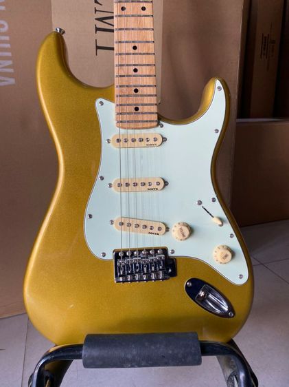 Maya MST-50 สี Sunburst สี Metalic Gold กีตาร์ไฟฟ้าทรง Strat Electic Guitar รูปที่ 9