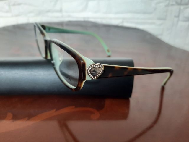 ขอขายกรอบแว่นตาของท่านหญิงของยี่ห้อ Tiffany and Co.รุ่น TF2065 made in Italy ของแท้100เปอร์เซ็นต์ขนาดแว่นตา 54-17-135mm รูปที่ 6