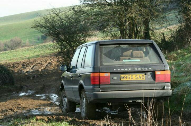 ถาดใส่ของท้ายรถ RANGE ROVER P38 เป็นของแท้จากศูนย์โรเวอร์ ประมูลยะฮูมายังไม่เคยใช้งานในรถบ้านเรา หายาก เหมาะสำหรับคนรักคนเล่นรุ่นนี้ รูปที่ 3