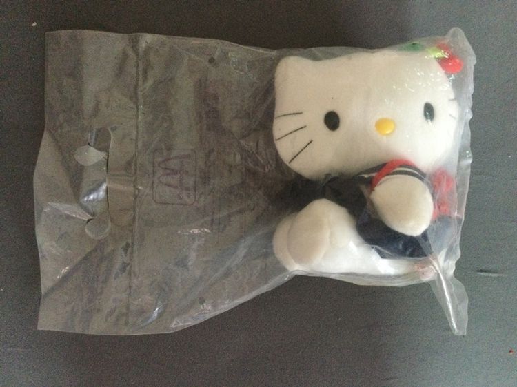 ตุ๊กตาผ้า Hello Kitty ผู้หญิง ชุดนักเรียน ของสะสมแมคโดนัล