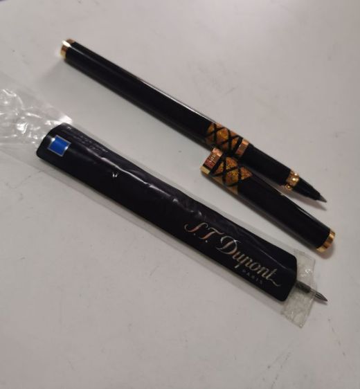 ปากกาลูกลื่นดูปองท์