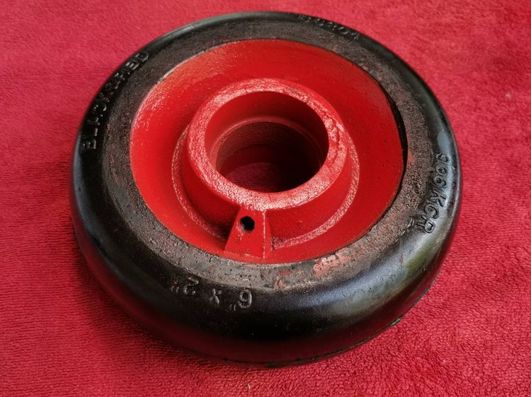 (89) ล้อยางหล่อติดเหล็กตัน BIack Red ขนาด 6X2 นิ้ว รูปที่ 3