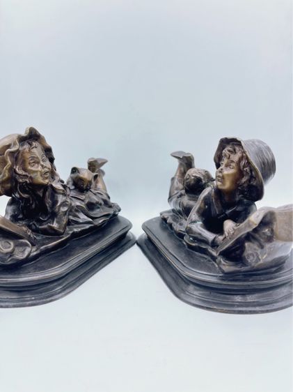 Boy and Girl Plays With His Little Dog and Her Little Cat Bronze Statue  รูปที่ 7