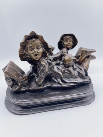 Boy and Girl Plays With His Little Dog and Her Little Cat Bronze Statue  รูปที่ 2