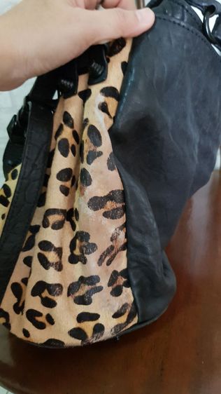 กระเป๋าแบรนด์ Alexsander wang มือสองของแท้  รูปที่ 17