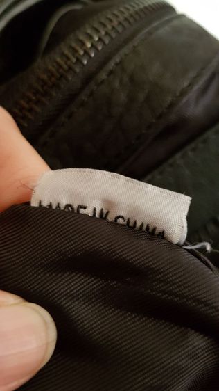 กระเป๋าแบรนด์ Alexsander wang มือสองของแท้  รูปที่ 11