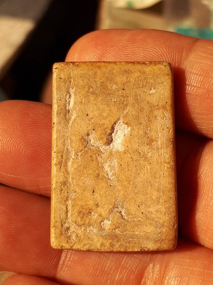 พระสมเด็จ พิมพ์ใหญ่ เนื้อผง พิมพ์คม ชัด หลังสวยมาก เนื้อแห้ง เนื้อหาเข้มข้น เนื้อแน่น ผิวเปิด สวย สมบูรณ์มาก สภาพเดิมๆ สมบูรณ์ ไม่มีอุดซ่อม  รูปที่ 2