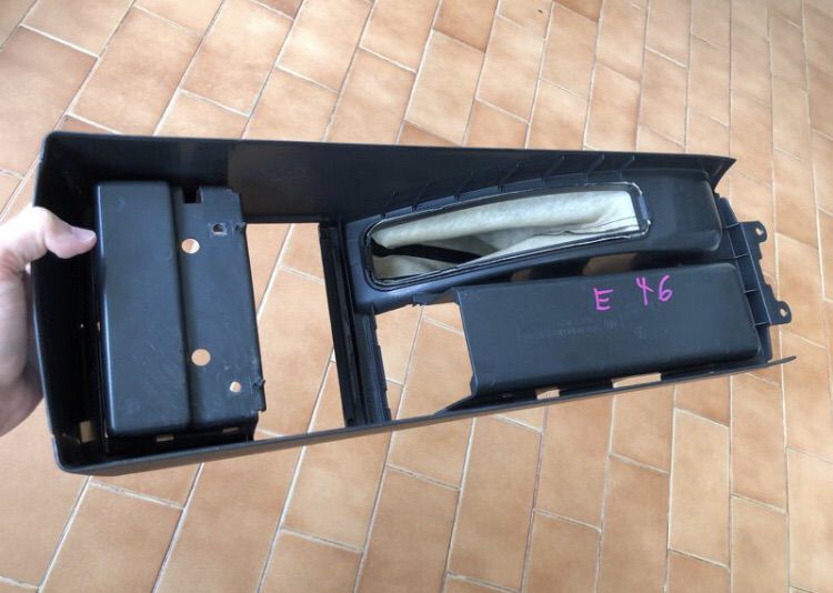 BMW E46 คอนโซลกลาง หนังหุ้ม เบรกมือ อะไหล่ ของแท้ มือสอง 318i 323i 325i รูปที่ 10