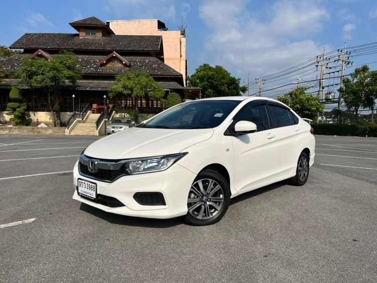 Honda City 2018 1.5 V i-VTEC Sedan เบนซิน เกียร์อัตโนมัติ ขาว