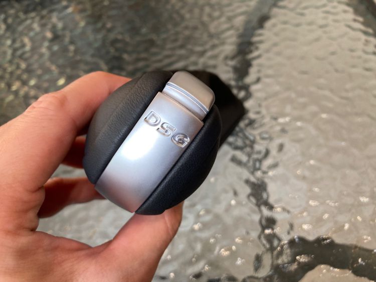  หัวเกียร์ AUTO DSG โช๊คฝาโปรง ตัวอักษรฝาท้าย Volk Caravelle Passat Golf ปัดน้ำฝนกระจกหน้า รูปที่ 2