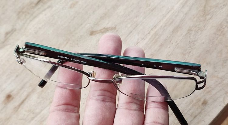 Elizabeth Arden vintage eyeglasses size 53-16-135mm Full Rim กรอบแว่นของแท้มือสอง งานวินเทจหายาก ทรงสวย วัสดุจับแล้วรู้เลยว่ามีราคา รูปที่ 8