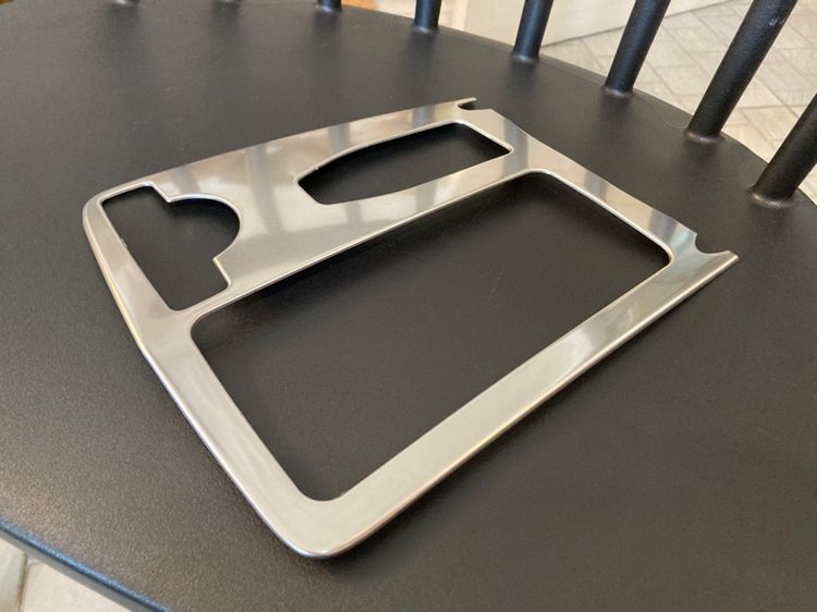 ชุดแต่ง Benz แผ่นปิดคอนโซลกลาง โลหะ ใส่ W204 W212 W207 รูปที่ 4