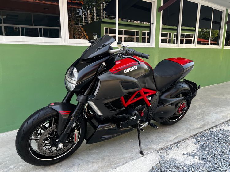 DUCATI DIAVEL CARBON RED 2013  รูปที่ 17