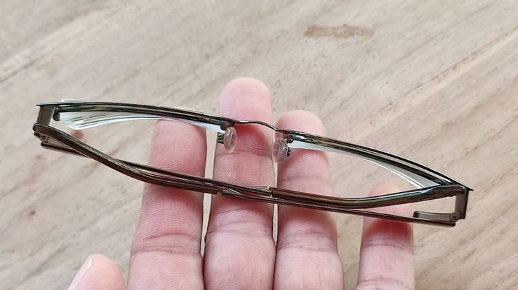 ELLEN TRACY GRENADA Eyeglasses Frame Petite size 52-16-130 mm Brown Matte color กรอแว่นของแท้มือสอง งานดีๆ วัสดุดูมีราคา ขาลายสวย  รูปที่ 6