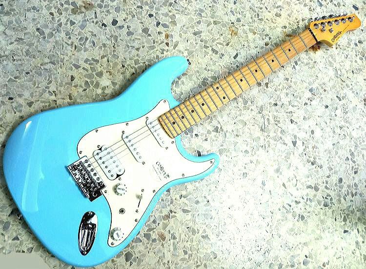 Corona กีตาร์ไฟฟ้า ทรง Stratocaster สีฟ้า เคลือบเงาสวยๆ ปิคอัพ Hss Selector 5 ทาง Fingerboard จำนวน 22 เฟรตแถม กระเป๋า สายแจ็ค จัดส่งฟรี รูปที่ 1