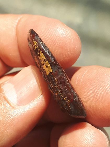 พระพิมพ์ซุ้มรัศมี เนื้อผง ลงรักปิดทอง หลวงปู่บุญ วัดกลางบางแก้ว หลังยันต์เฑาะว์ (เป็นยันต์แก้วสารพัดนึก) ในสายวัดกลางบางแก้วมักใช้ยันต์นี้ปร รูปที่ 6