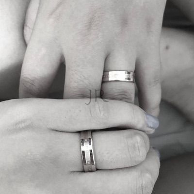 แท้100 พร้อมส่ง แหวน DW ring ลด80 อุปกรณ์ครบ มี2รุ่น แหวนแบรนด์เนม แหวนDW แหวนเพชร แหวนแฟชั่น แหวนdaniel แหวนคู่ แหวน รูปที่ 4