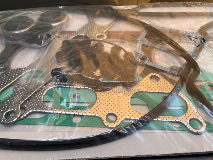 โปเก็น ซีล เครื่องยนต์ Jaguar X300 อะไหล่ ชุดใหญ่ , โช๊คฝาโปรงหน้า X300 X308 แท้ มือสอง รูปที่ 8