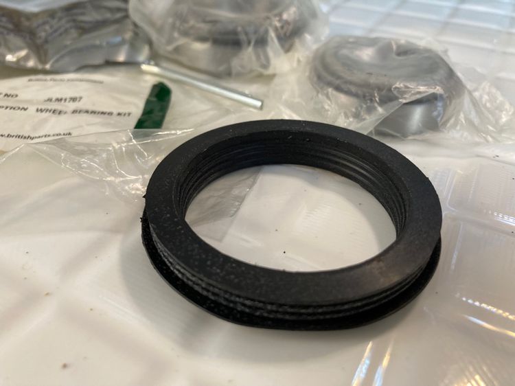 ลูกปืนล้อหน้า น๊อตล้อ Jaguar Daimler XJ40 และ X300 Front Wheel Bearing Kit รุ่น JLM1707 รูปที่ 7