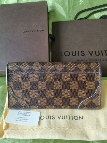 กระเป๋าสตางค์ Louis Vuitton รูปที่ 2