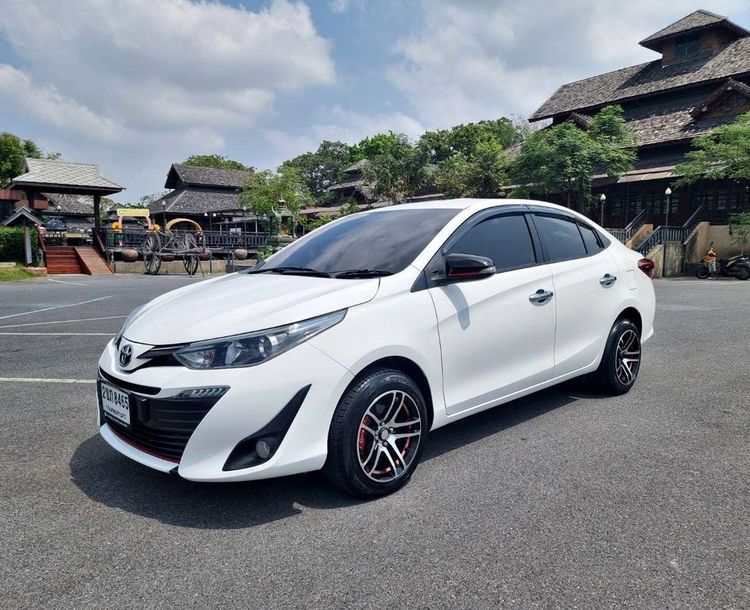 Toyota Yaris ATIV 2019 1.2 S เบนซิน เกียร์อัตโนมัติ ขาว รูปที่ 1