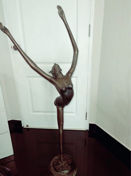 สาวเต้นบัลเล่ต์ โดย ศิลปินชื่อดัง สมชัย หัตถกิจโกศล รูปที่ 3