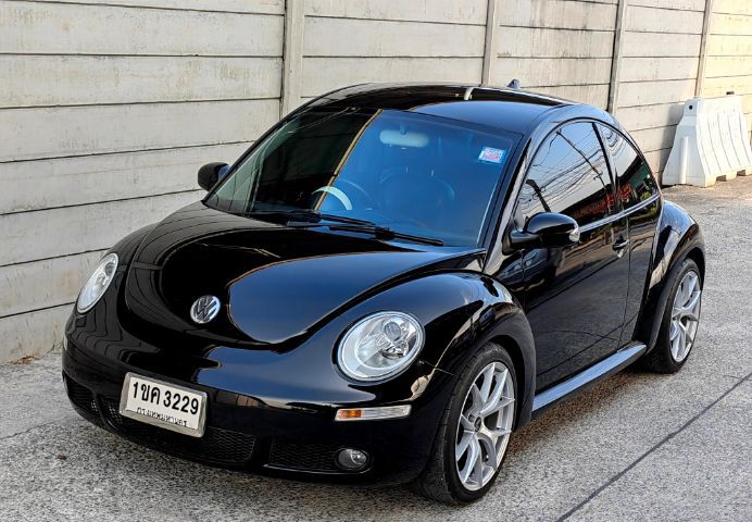 รถ Volkswagen New Beetle 2.0 สี ดำ