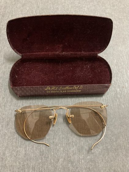 ขายแว่นตาทองkโบราณจับจุดแกะลาย vintage sunglasses Antique Durex 10th 12k Gold Filled made in italy 1940’s รูปที่ 16