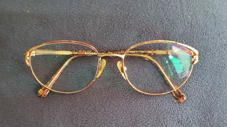 Elizabeth Arden EA-653 Eyeglasses Size 52-17 130 mm Brown Pattern กรอบแว่นตาของแท้มือสอง งานวินเทจ สวยๆ เอาไปเปลี่ยนเลนส์ตามสะดวก ราคามือสอง รูปที่ 1